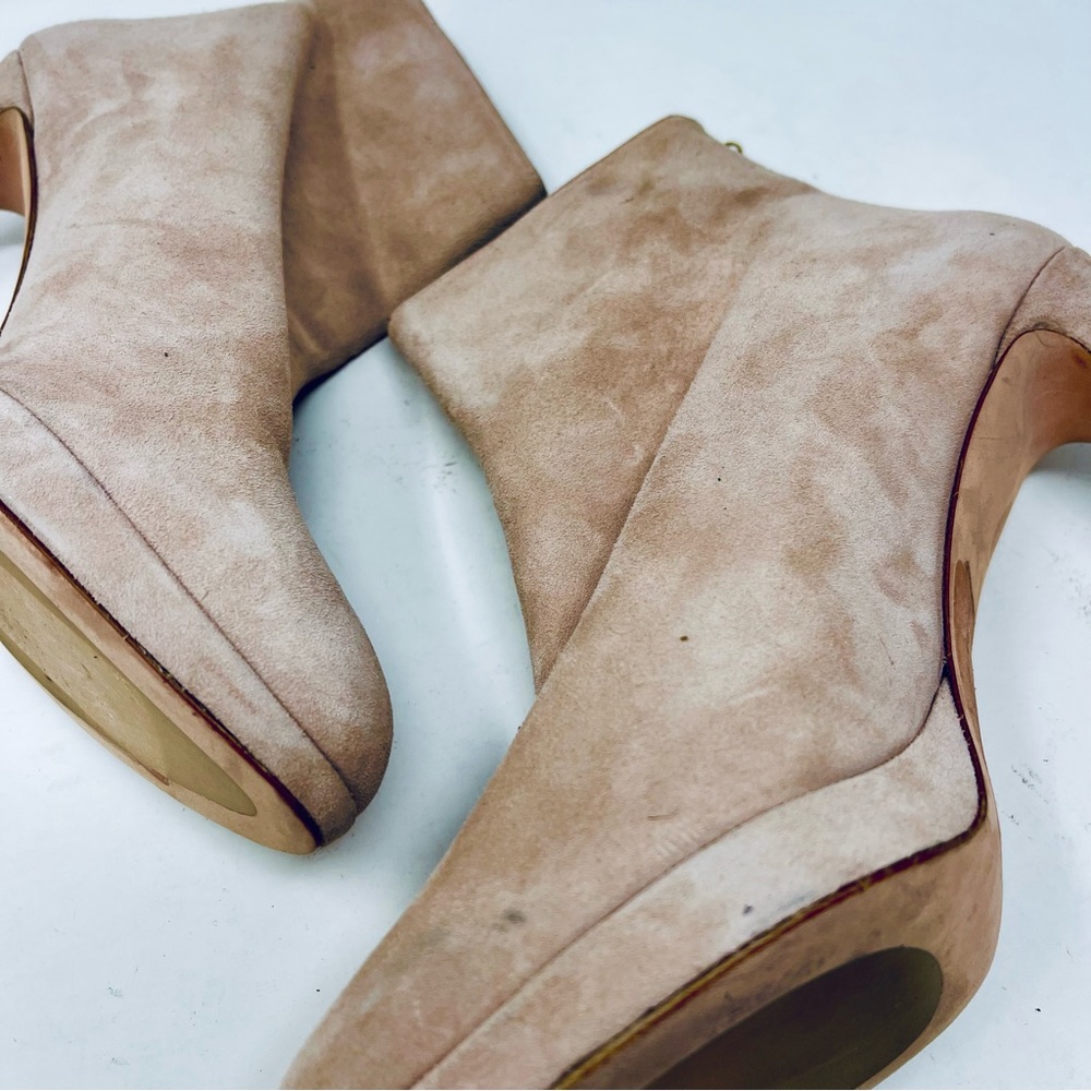 Stuart Weitzman Delphine Booties Sz9 - image 8